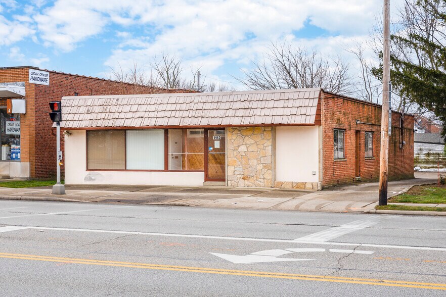 1962 Warrensville Center Rd, Cleveland, OH à louer - Photo principale – Image 2 sur 11