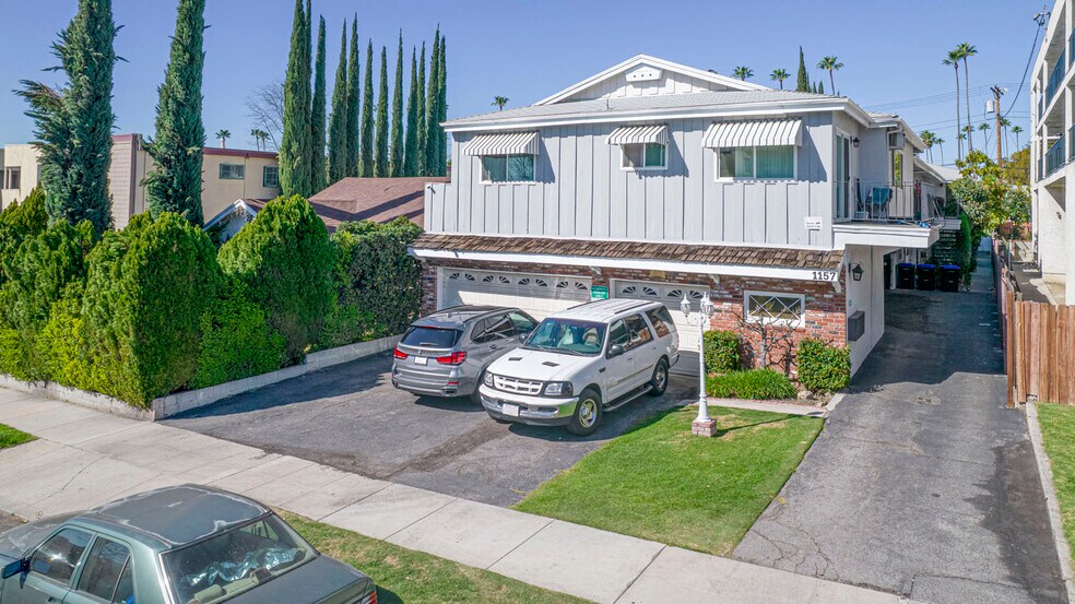 1157 Justin Ave, Glendale, CA à vendre - Photo de l’immeuble – Image 2 sur 41