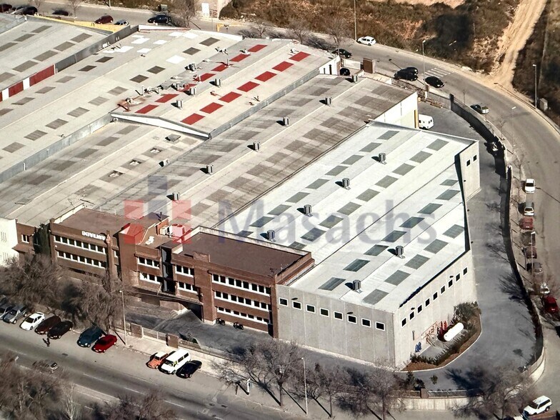 Industriel/Logistique dans Terrassa, Barcelona à vendre - Photo de l’immeuble – Image 1 sur 17