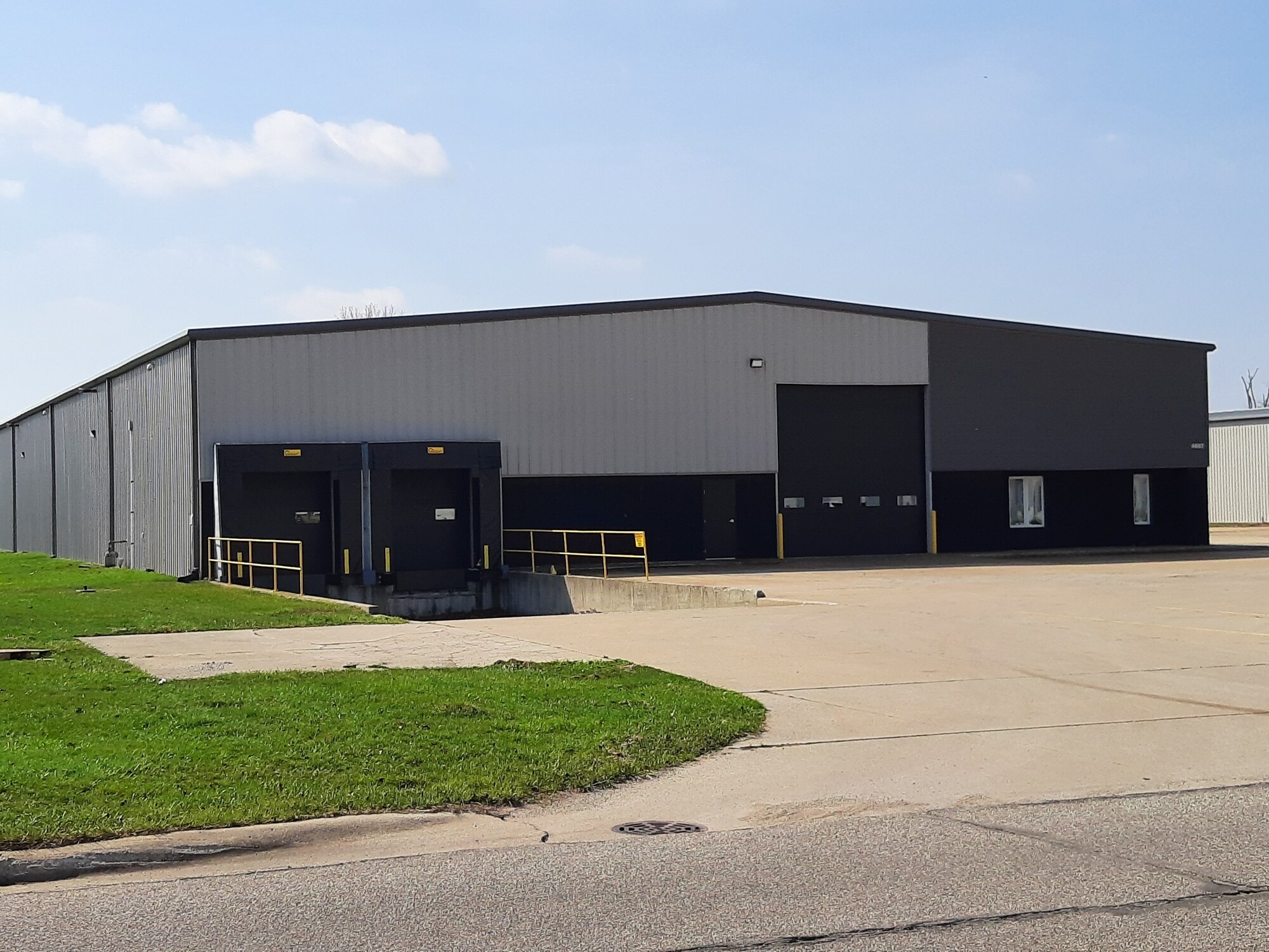 4607 Wyland Dr, Elkhart, IN à louer Photo principale– Image 1 sur 13