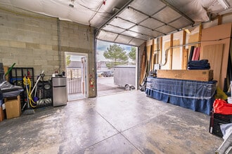 7721 W 6th Ave, Lakewood, CO à louer Photo intérieure– Image 2 sur 7