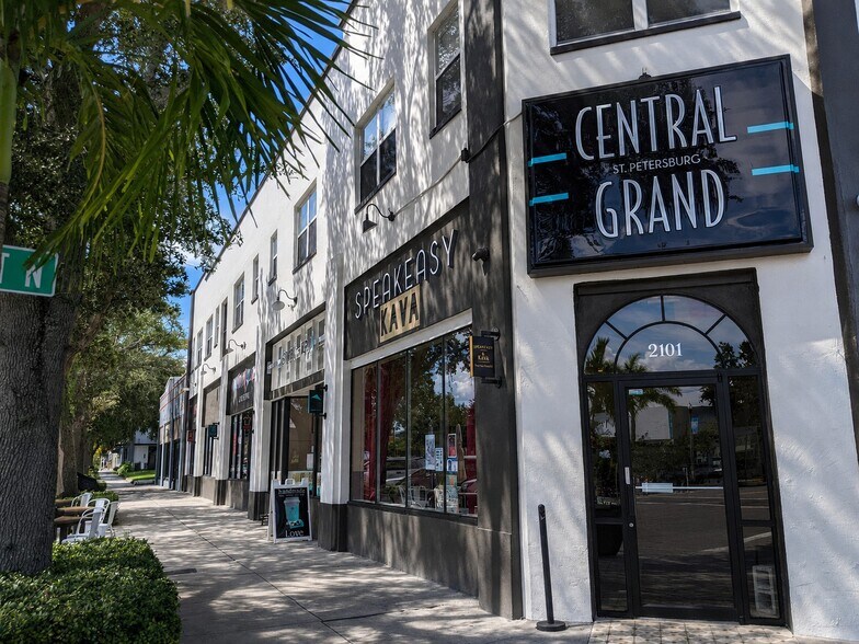 2105 Central Ave, Saint Petersburg, FL à louer - Photo de l’immeuble – Image 2 sur 9