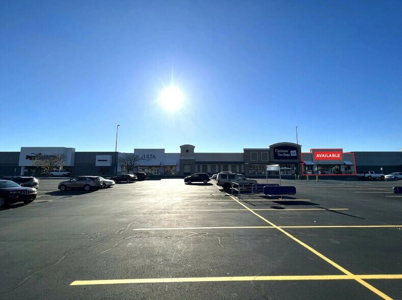 4021-4151 Miller Rd, Flint, MI à louer - Photo de l’immeuble – Image 3 sur 5