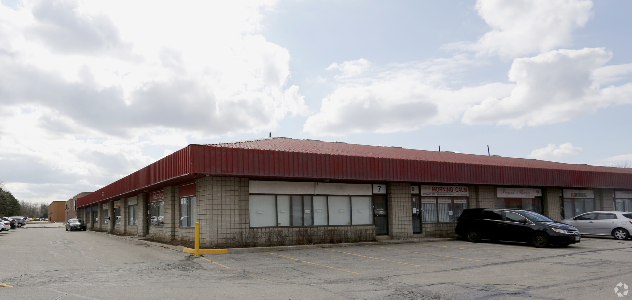 450 Alden Rd, Markham, ON à louer Photo principale– Image 1 sur 2