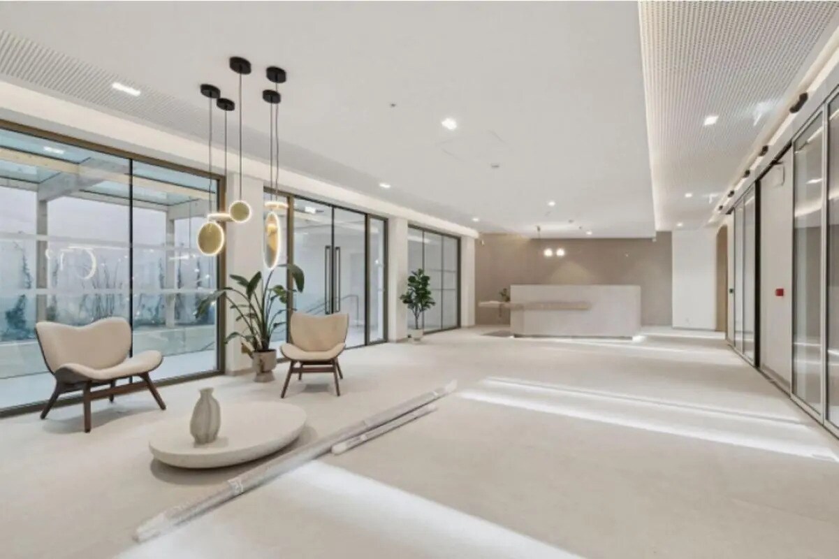 122 Rue La Boétie, Paris à louer Photo de l’immeuble– Image 1 sur 7