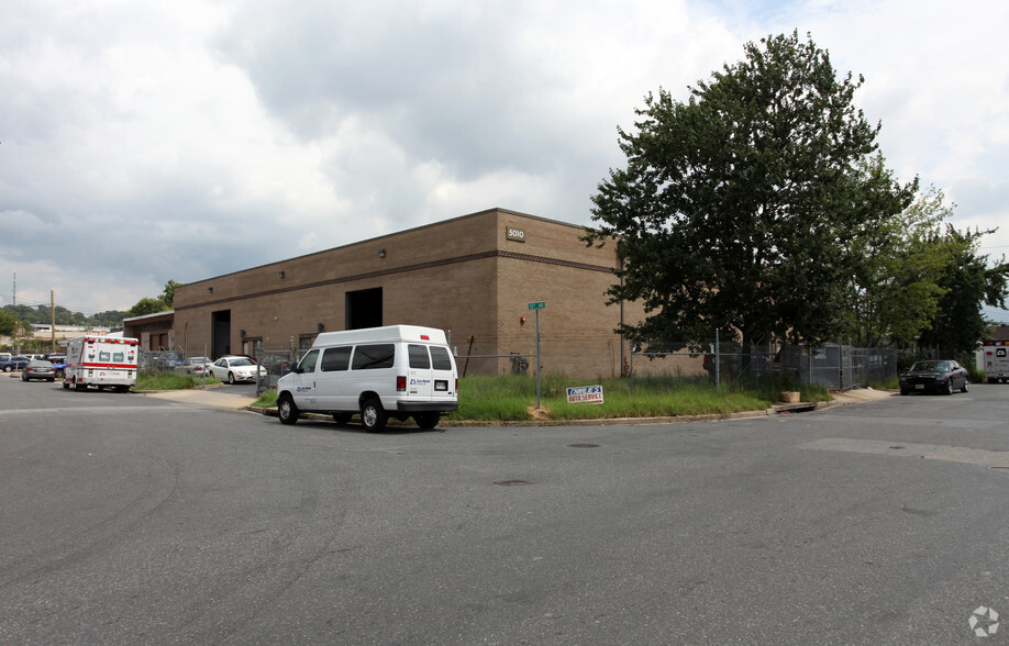 5010 Creston St, Hyattsville, MD à louer - Photo de l’immeuble – Image 1 sur 7
