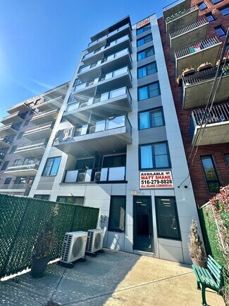 Plus de détails pour 571 Ocean Pky, Brooklyn, NY - Logement à vendre