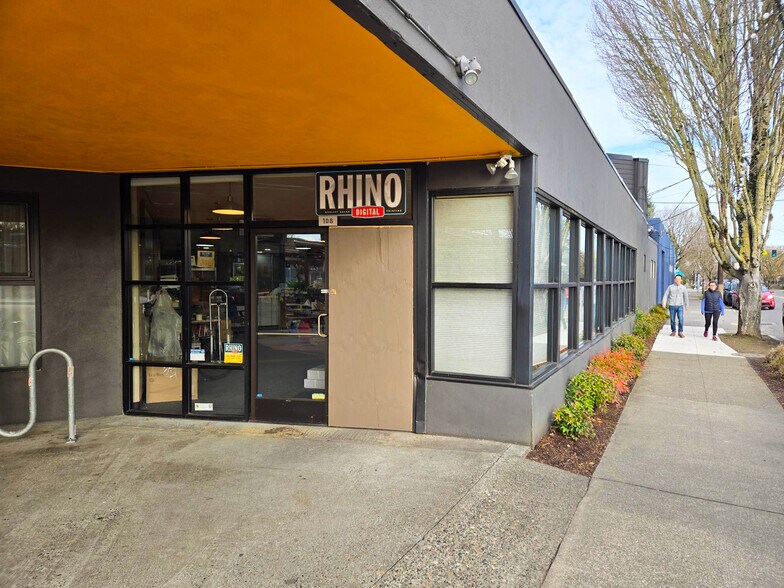 1235 SE Division St, Portland, OR à louer - Photo de l’immeuble – Image 3 sur 13