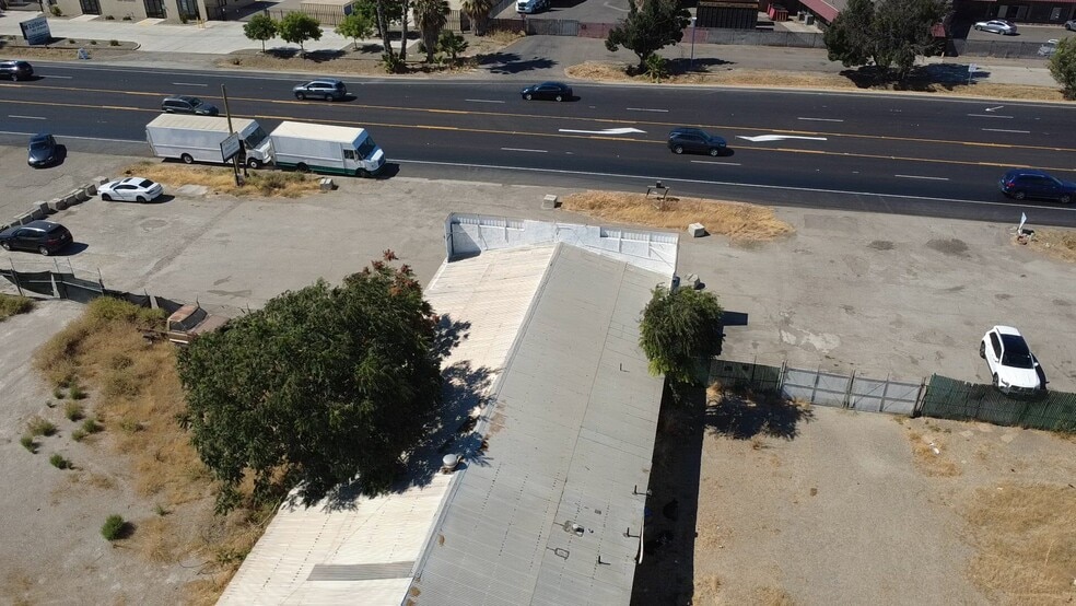 7750 W 11th St, Tracy, CA à vendre - Vidéo sur l’annonce professionnelle – Image 2 sur 9