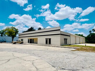 Plus de détails pour 2225 Industrial Blvd, Sarasota, FL - Industriel/Logistique à louer