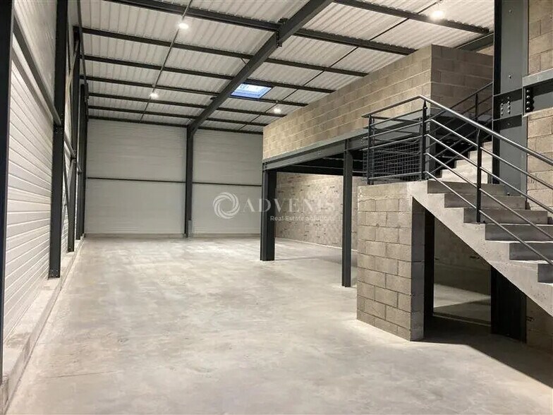 Local d’activités dans Souffelweyersheim à louer - Photo de l’immeuble – Image 3 sur 9