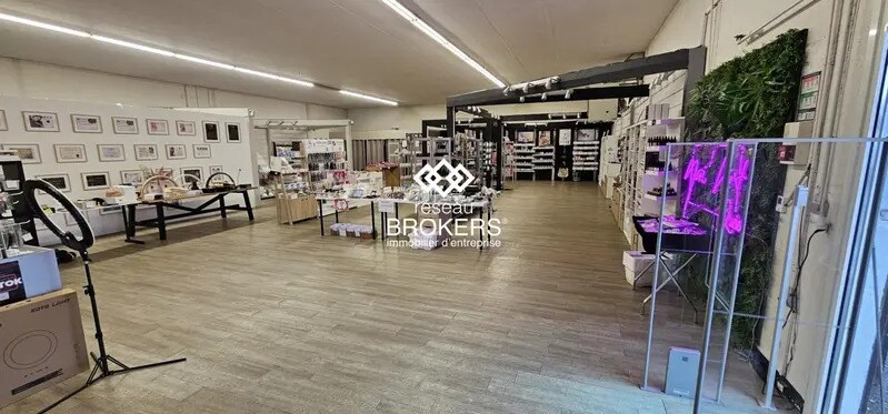 Local commercial dans Cournon-d'Auvergne à louer - Photo de l’immeuble – Image 2 sur 9