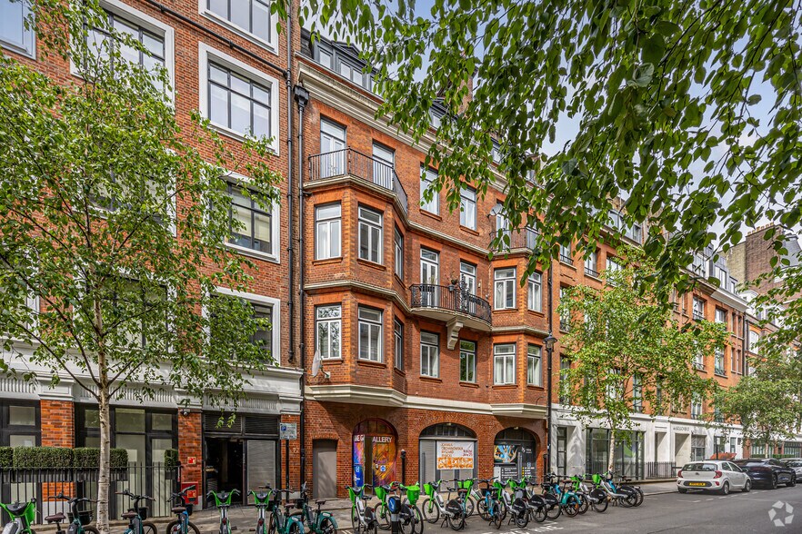 69 Bolsover St, Londres à louer - Photo de l’immeuble – Image 2 sur 3