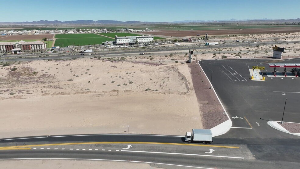 Gila Ridge Dr, Yuma, AZ à vendre - Vidéo sur l’annonce professionnelle – Image 2 sur 9