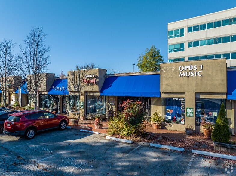 308 W Ponce de Leon Ave, Decatur, GA à louer - Photo de l’immeuble – Image 3 sur 5