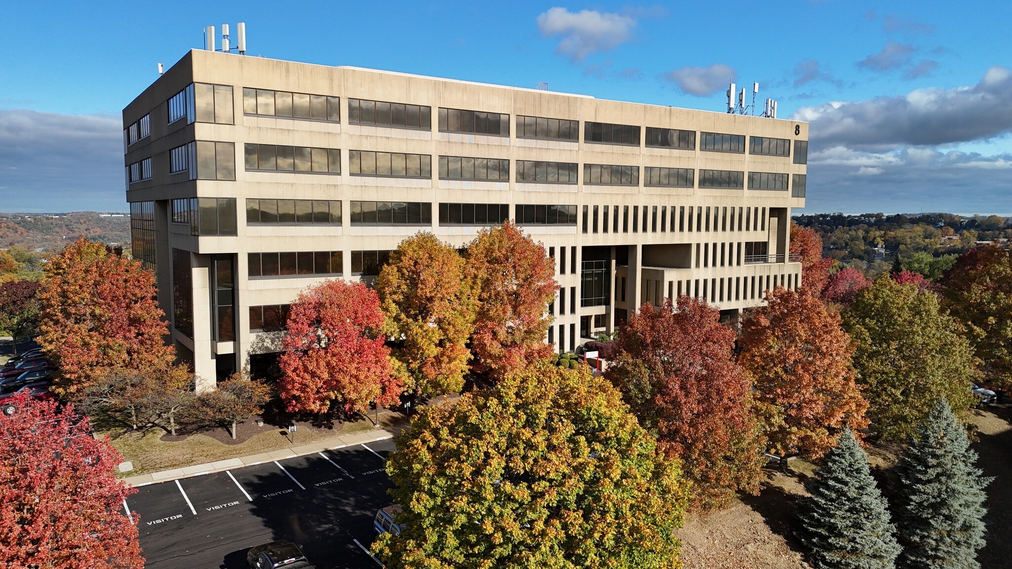 730 Holiday Dr, Pittsburgh, PA à louer Photo intérieure– Image 1 sur 11