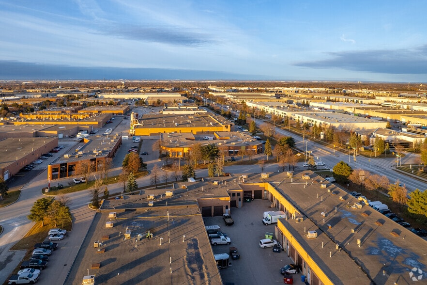 668 Millway Ave, Vaughan, ON à louer - Aérien – Image 3 sur 3