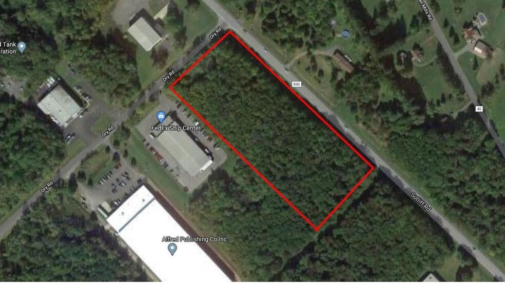 111 Dry Rd, Oriskany, NY à vendre - Aérien – Image 1 sur 3