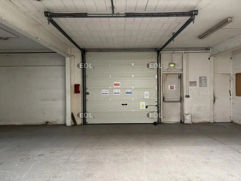 Local d’activités dans Wissous à louer - Photo de l’immeuble – Image 3 sur 6