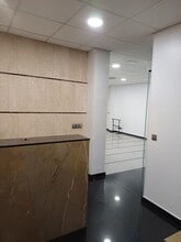 Local commercial dans Las Rozas de Madrid, Madrid à louer Photo intérieure– Image 2 sur 4