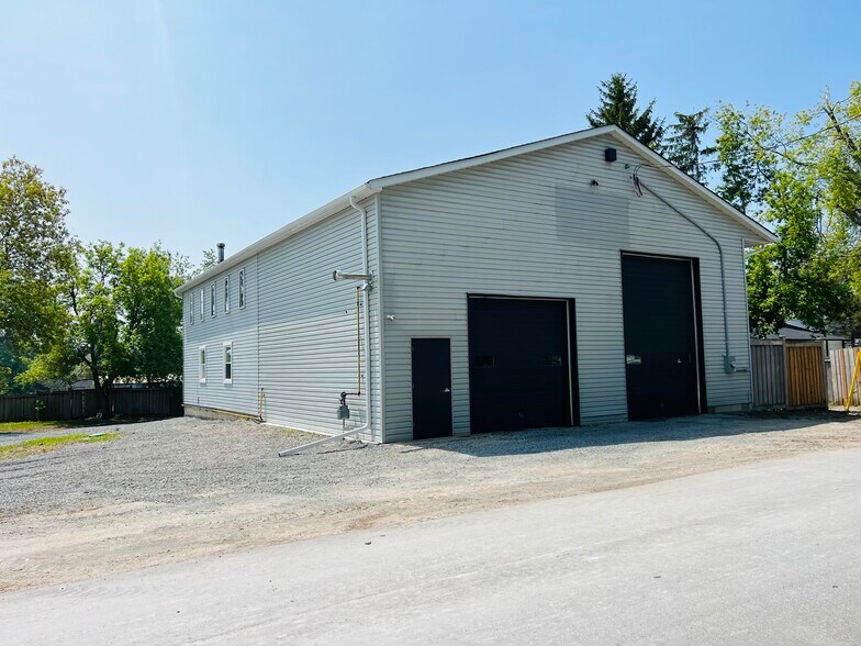 22990 Highway 12/7, Brock, ON à vendre - Photo de l’immeuble – Image 2 sur 6