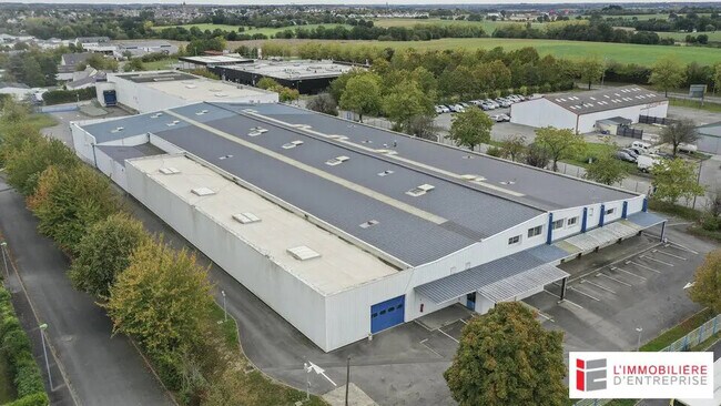 Plus de détails pour Local d'activités, Industriel/Logistique à louer