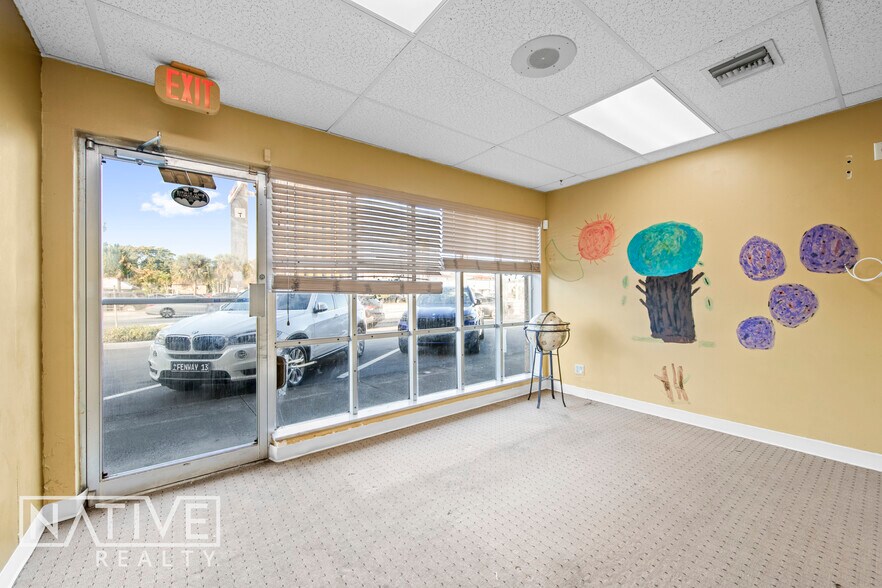 2920-2940 E Commercial Blvd, Fort Lauderdale, FL à louer - Photo de l’immeuble – Image 3 sur 25