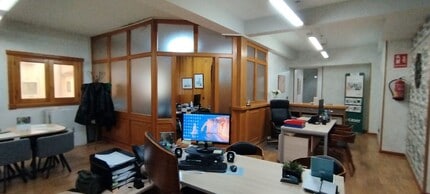 Bureau dans Segovia, Segovia à louer Photo intérieure– Image 1 sur 6
