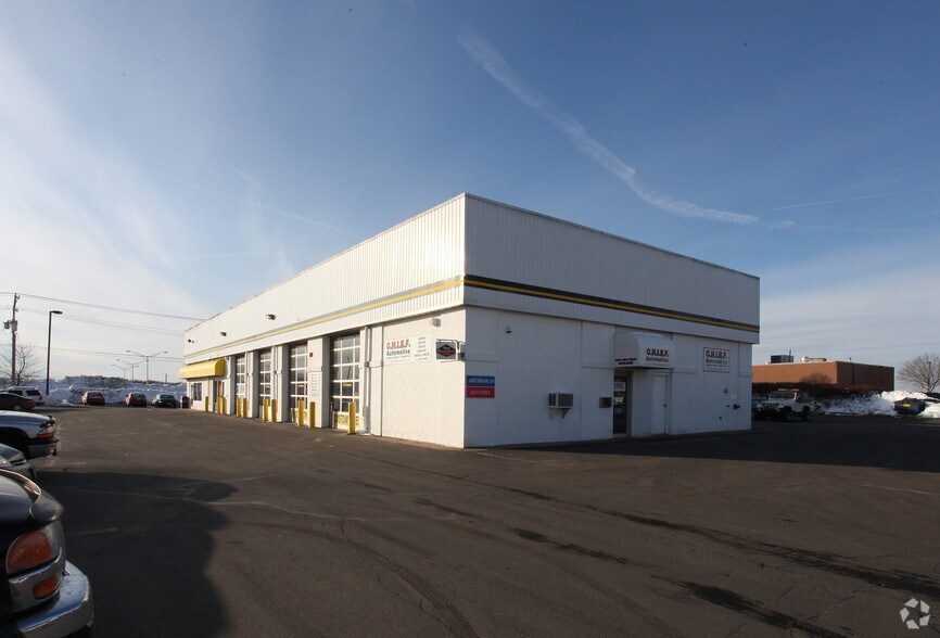 4 National Dr, Windsor Locks, CT à louer - Photo de l’immeuble – Image 2 sur 7