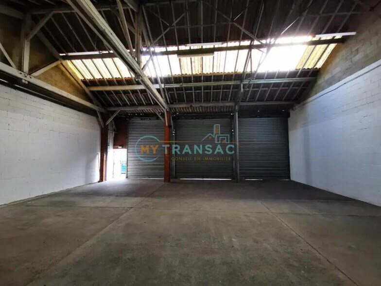 Local d’activités dans Villeneuve-Saint-Georges à louer - Photo intérieure – Image 3 sur 12