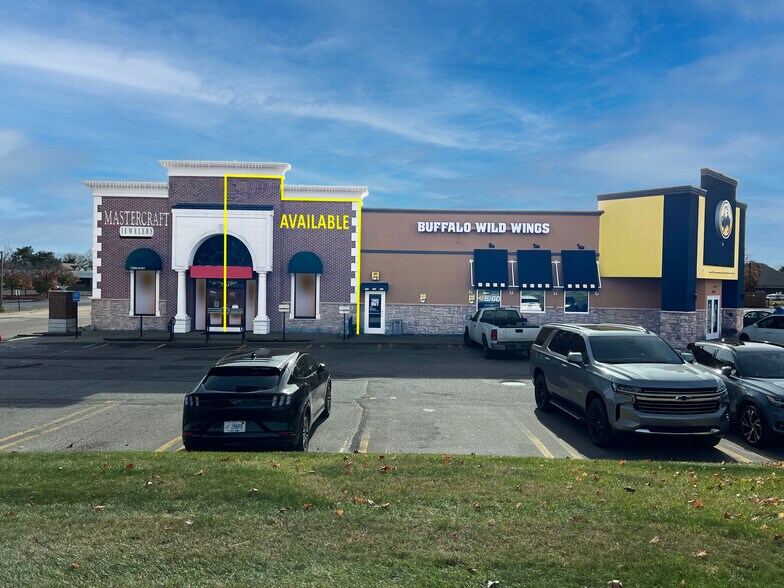 37643-37651 6 Mile Rd, Livonia, MI à louer - Photo de l’immeuble – Image 2 sur 8