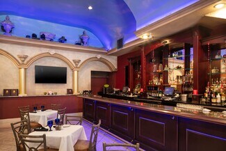 Plus de détails pour 826-836 5th Ave, San Diego, CA - Bureau, Local commercial à louer