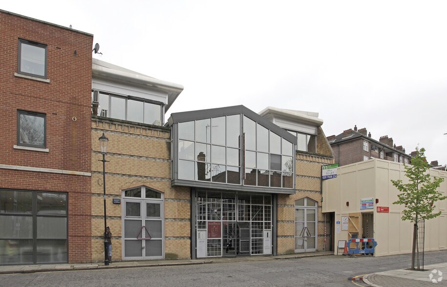 225-227 Walmer Rd, Londres à vendre - Photo principale – Image 1 sur 14