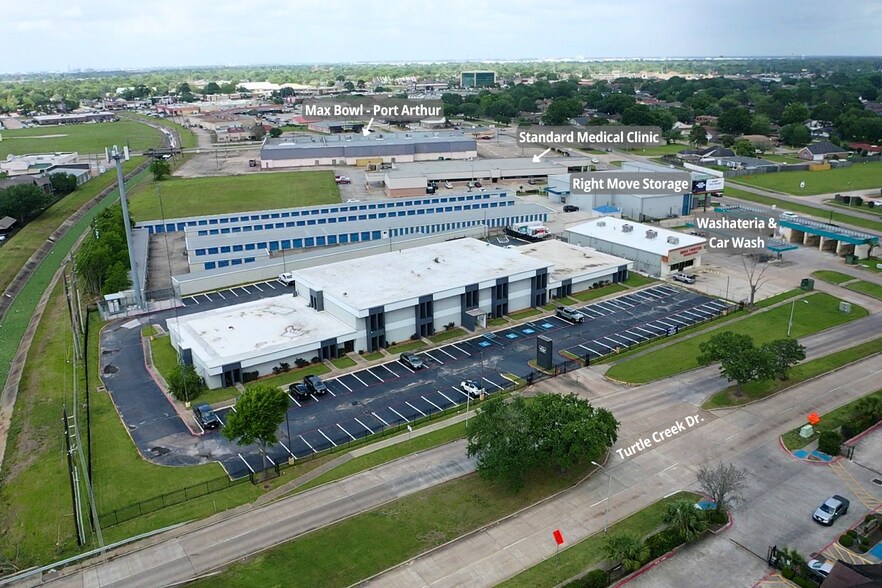 3501 Turtle Creek Dr, Port Arthur, TX à louer - Photo de l’immeuble – Image 2 sur 12