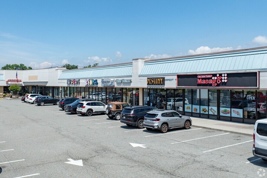 70 Atlantic Ave, Oceanside, NY à louer - Photo de l’immeuble – Image 2 sur 6