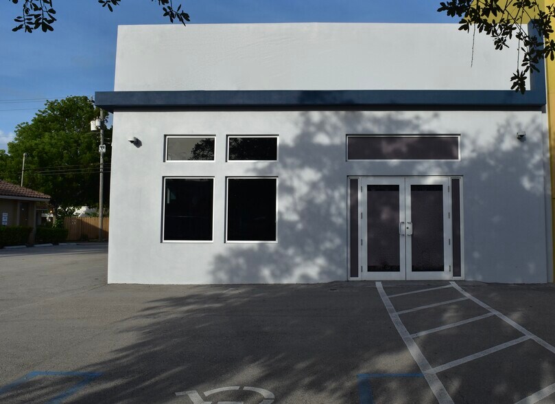 501 NE 2nd St, Delray Beach, FL à louer - Photo de l’immeuble – Image 3 sur 6