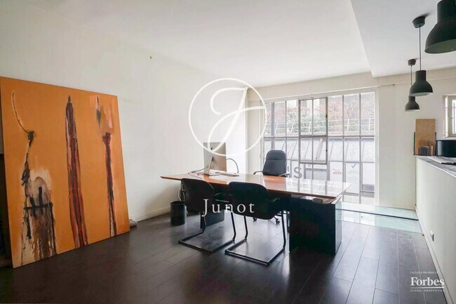 Plus de détails pour Bureau à vendre