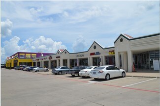 Plus de détails pour 525-597 W Pioneer Pky, Grand Prairie, TX - Local commercial à louer