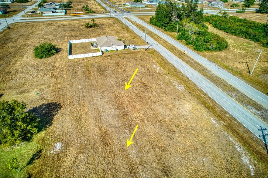 22-26 El Dorado Blvd. S., Cape Coral, FL à vendre - Aérien – Image 2 sur 7