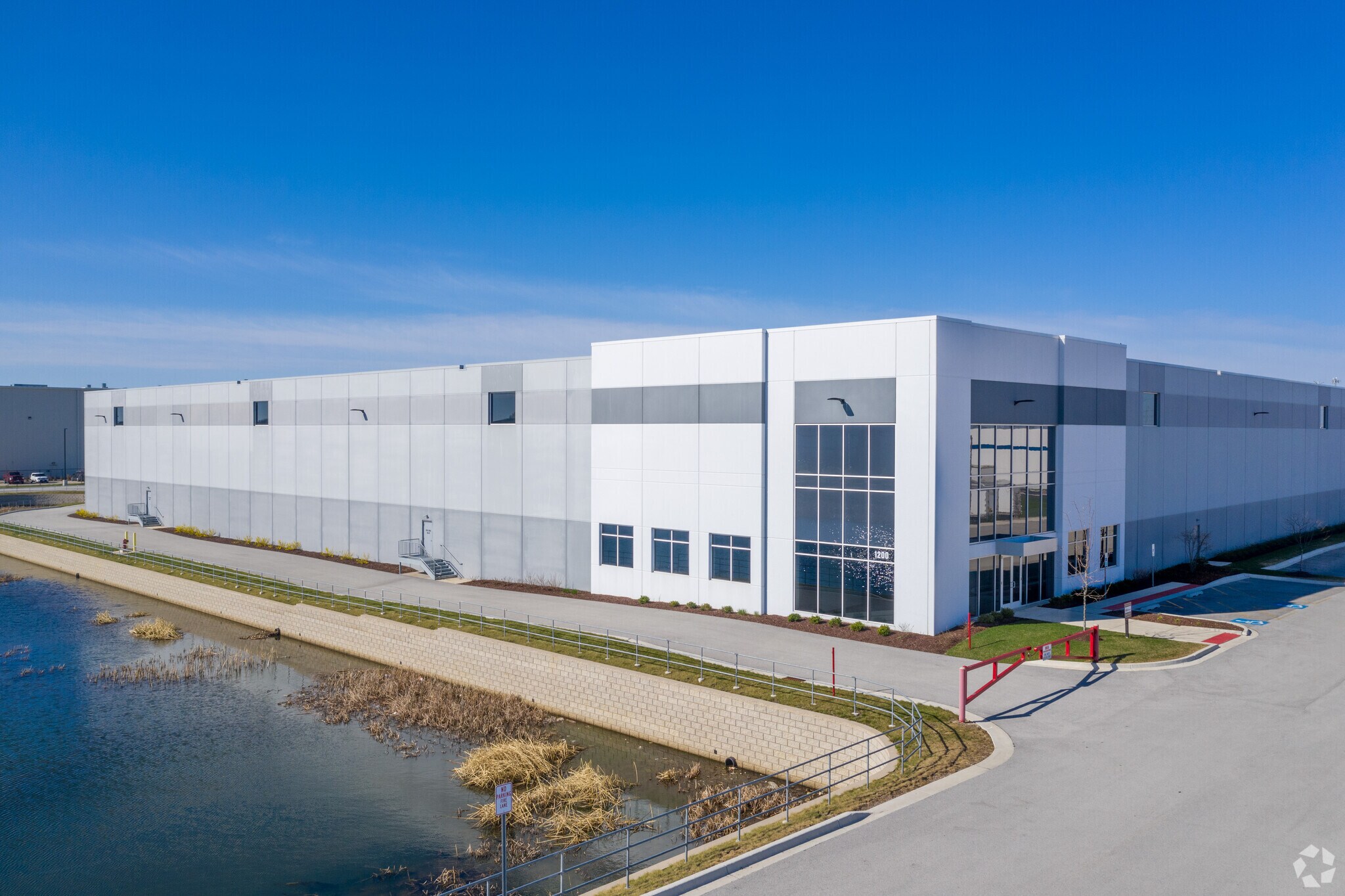 1200 N Schmidt Rd, Romeoville, IL à louer Photo principale– Image 1 sur 8