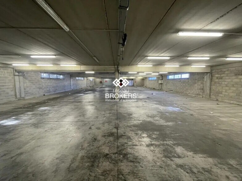 Industriel/Logistique dans Aubagne à louer - Photo intérieure – Image 3 sur 6