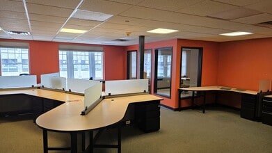 207-231 Bank St, Waterbury, CT à louer Photo intérieure– Image 2 sur 3