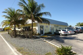 Plus de détails pour 313-321 N Railroad Ave, Boynton Beach, FL - Industriel/Logistique à louer