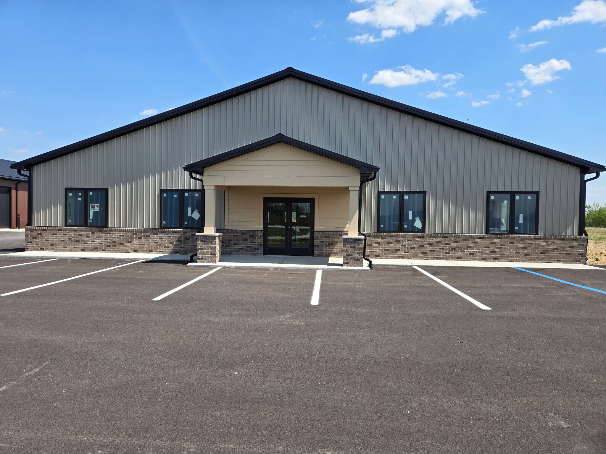 1015 Hawthorn Bloom Drive Dr, New Whiteland, IN à louer Photo principale– Image 1 sur 3