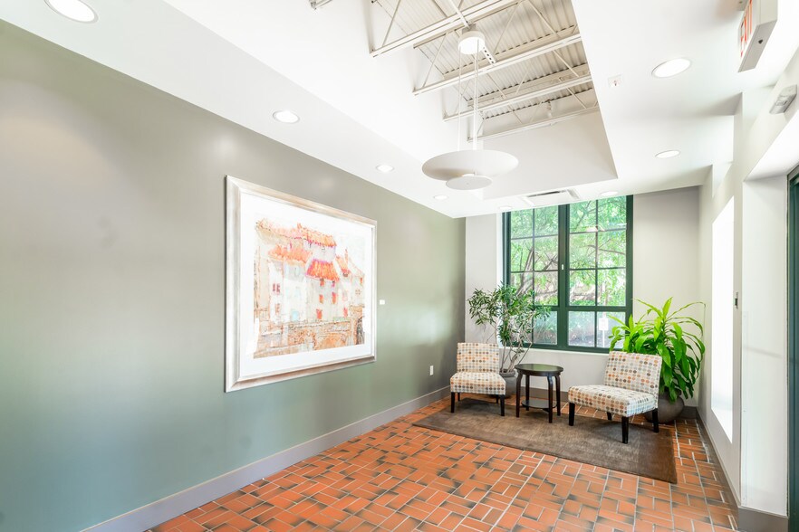 934 Glenwood Ave SE, Atlanta, GA à louer - Photo intérieure – Image 2 sur 12