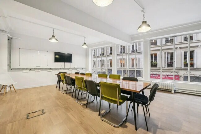 Plus de détails pour 29 Rue Des Petites Ecuries, Paris - Coworking à louer