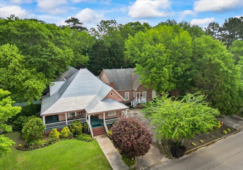 108 S Lee St, Stockbridge, GA à vendre - Photo de l’immeuble – Image 2 sur 59