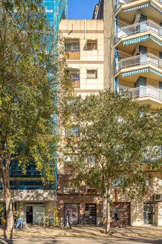 Plus de détails pour Carrer De Padilla, 192, Barcelone - Logement à vendre
