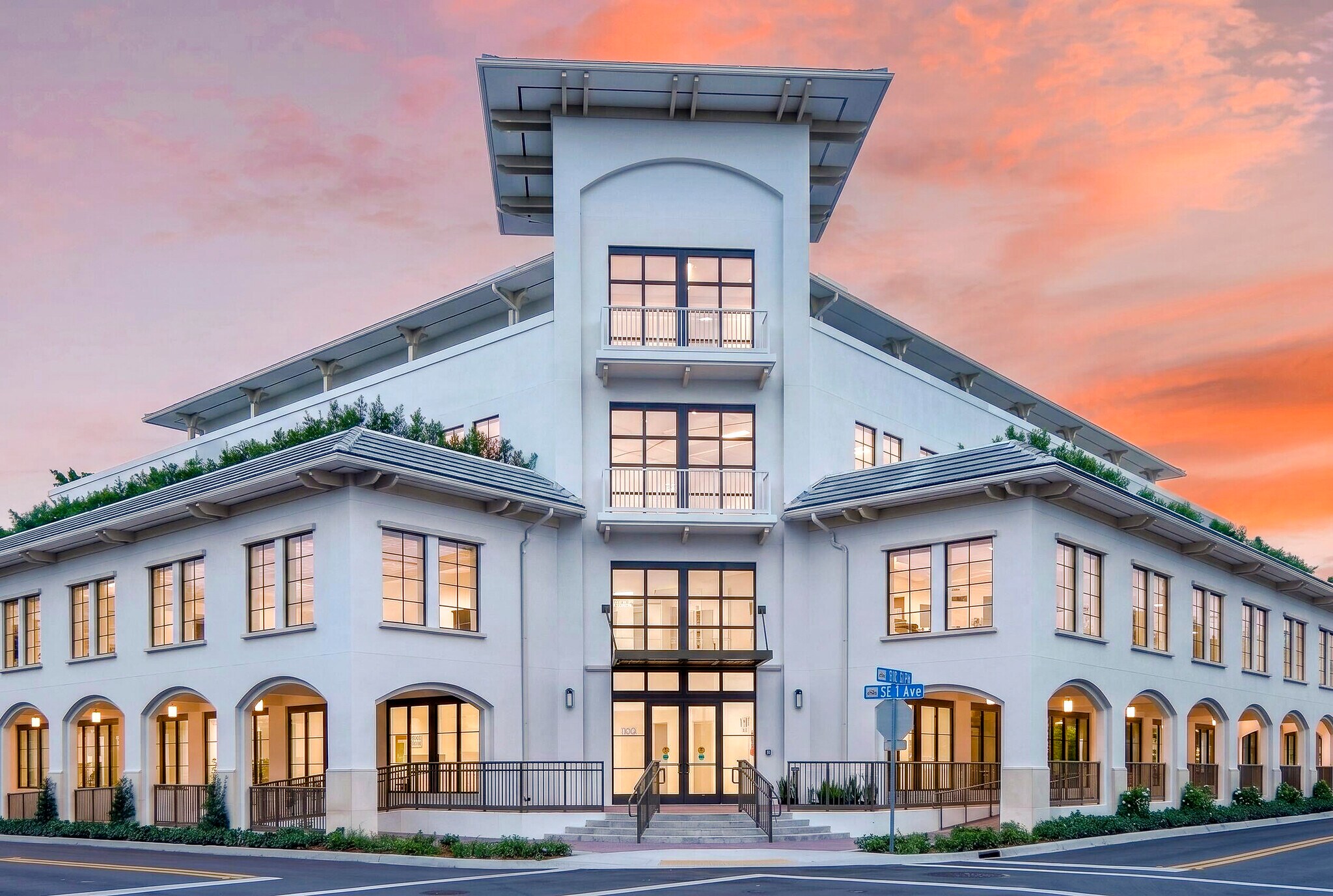 100 SE 1st Ave Delray Beach, Delray Beach, FL à louer Photo de l’immeuble– Image 1 sur 21