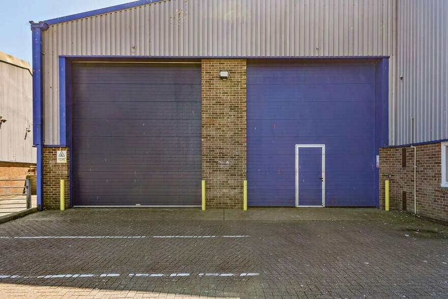 1-4 Durban Park, Bognor Regis à louer - Photo de l’immeuble – Image 2 sur 5
